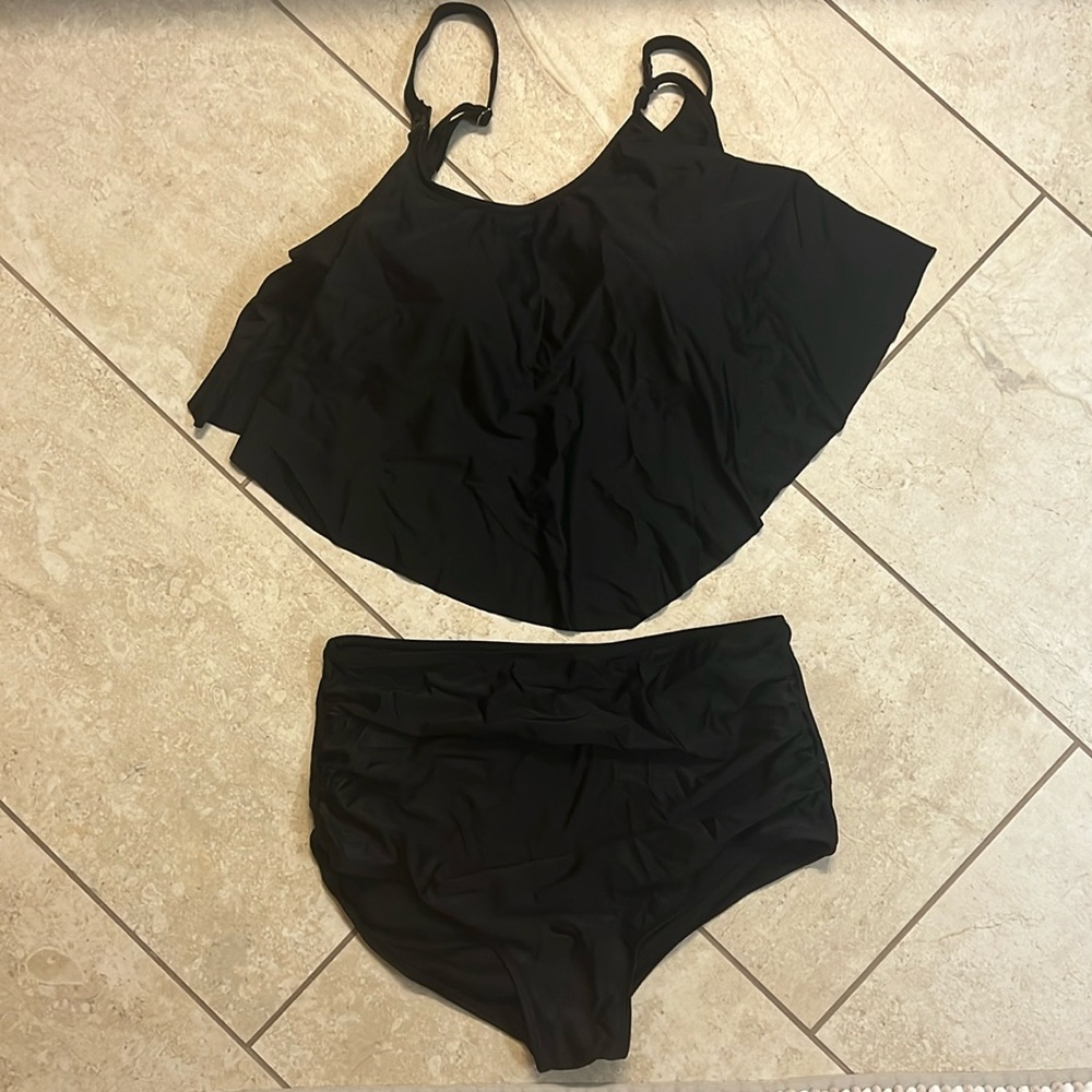 Maternity/nursing tankini bikini (size large)